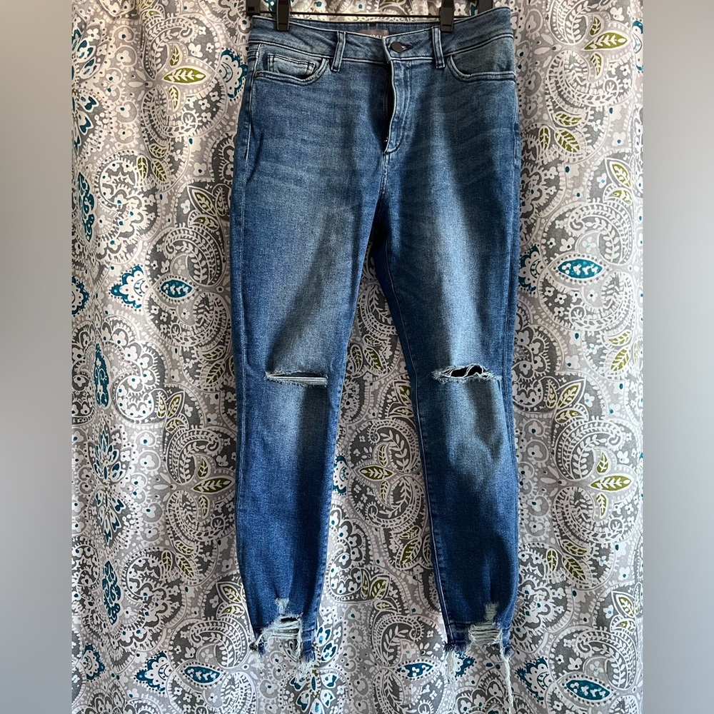 DL1961 Distressed Ankle Jeans in Blue